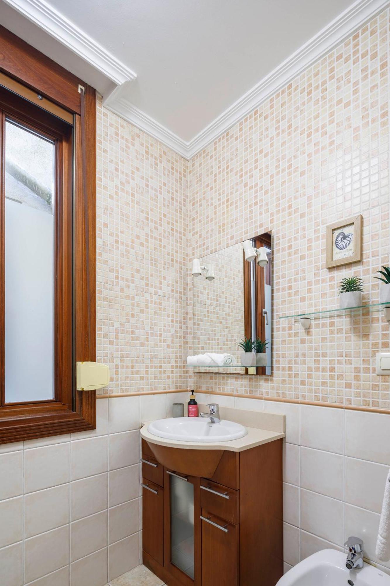 Con Encanto En El Casco Antiguo By Cabana Rentals วิโก ภายนอก รูปภาพ